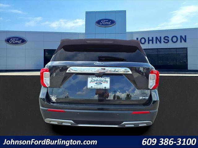 Certified 2022 Ford Explorer XLT w/ Equipment Group 202A image 7