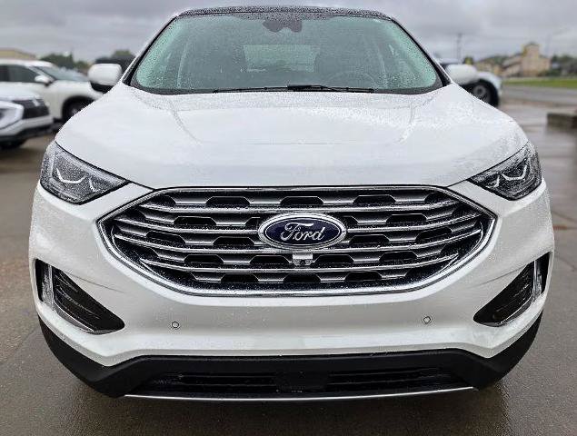Certified 2024 Ford Edge Titanium w/ Equipment Group 301A AWD/4WD image 9