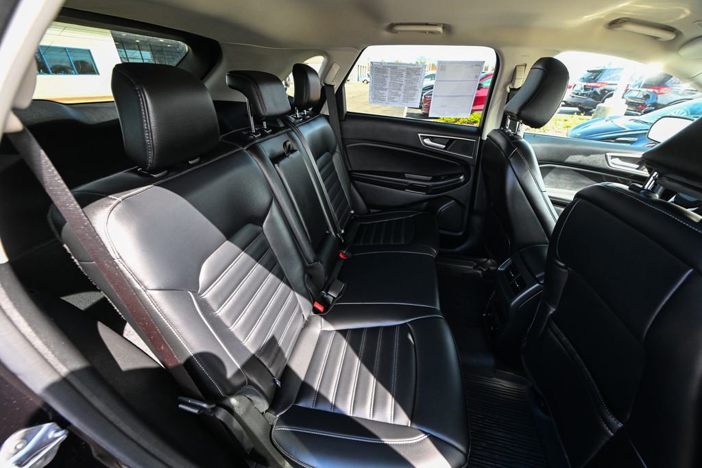Certified 2024 Ford Edge SEL w/ Convenience Package AWD/4WD image 32