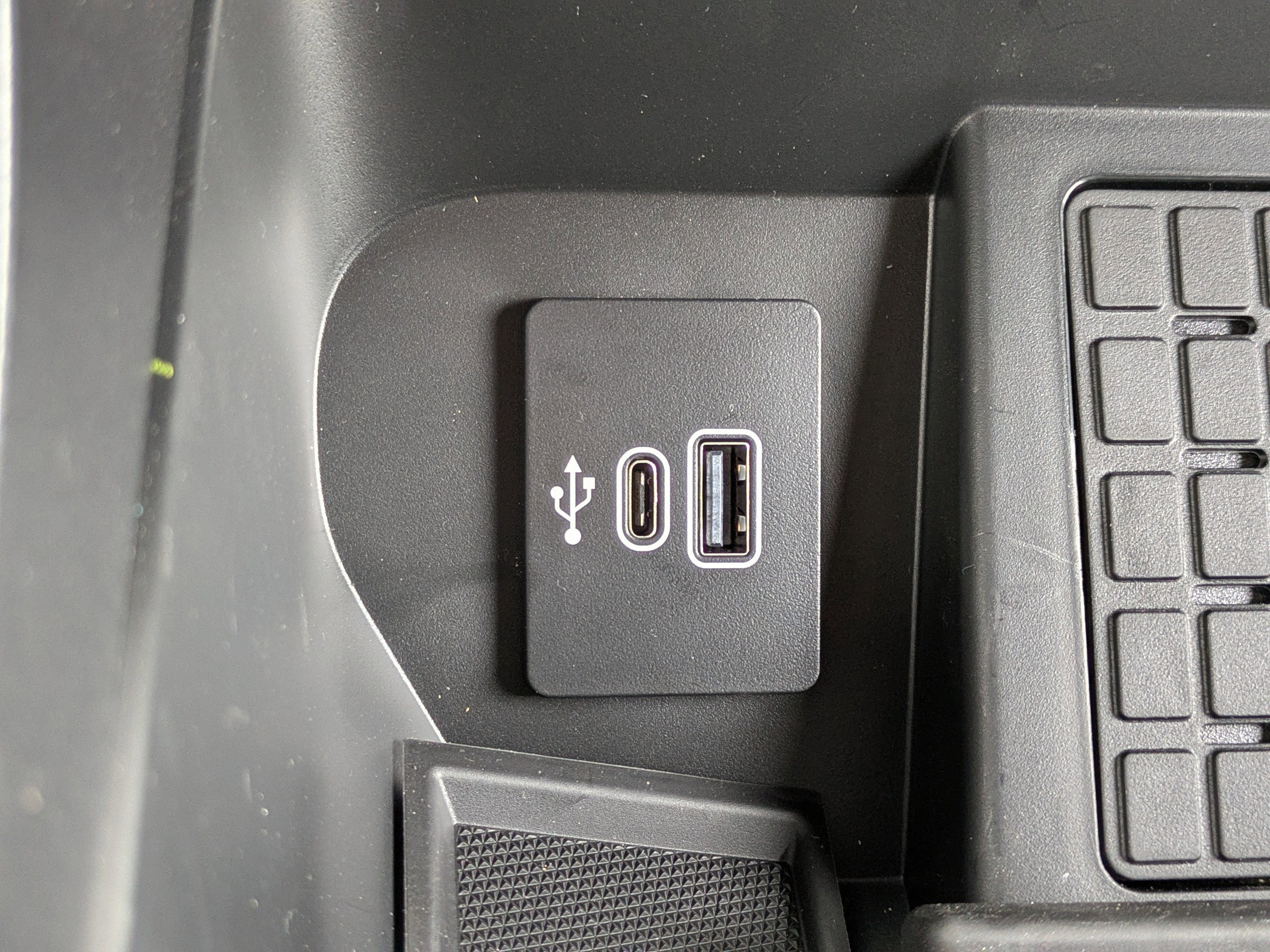 Certified 2025 Ford F150 XLT w/ Equipment Group 302A MID image 29