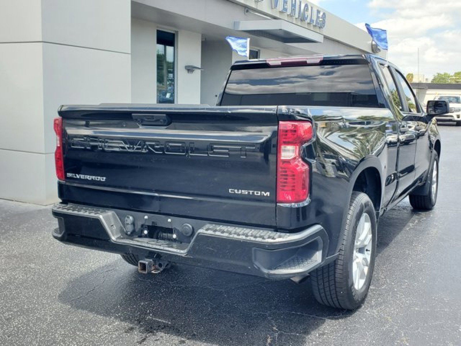 Used 2022 Chevrolet Silverado 1500 Custom image 4