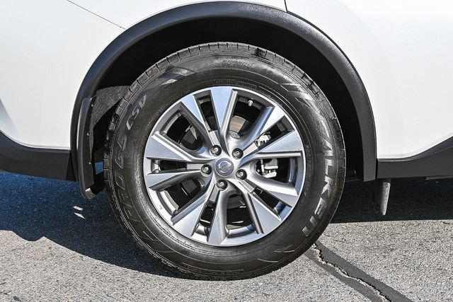 Used 2018 Nissan Murano SV w/ Cargo Package FWD image 12