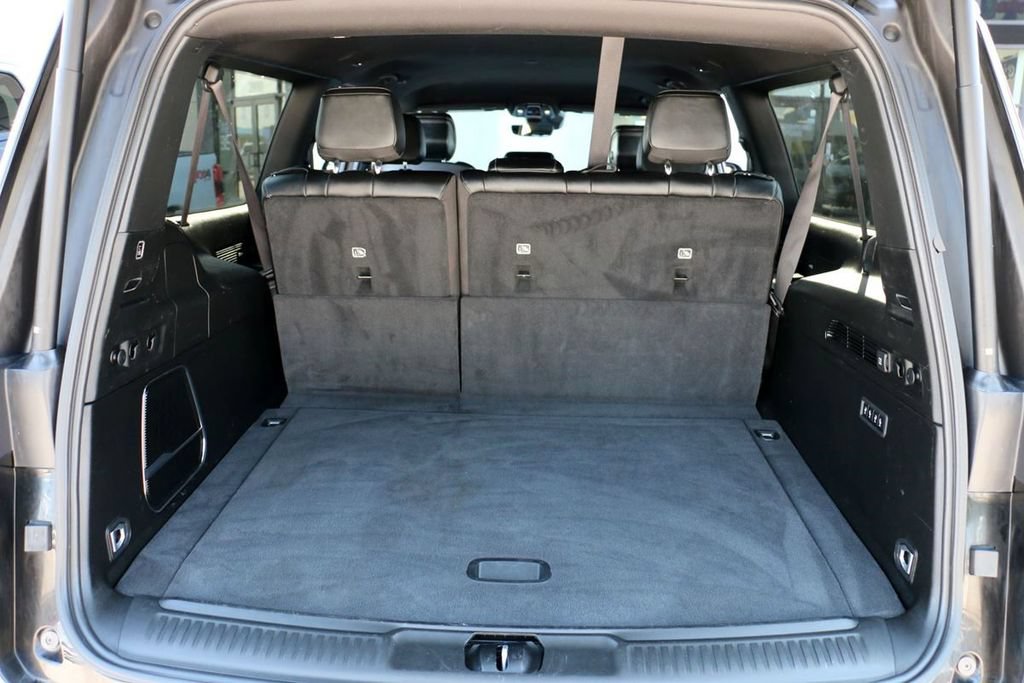 Used 2024 Jeep Wagoneer L Series II w/ Flexible Seating Group AWD/4WD image 36