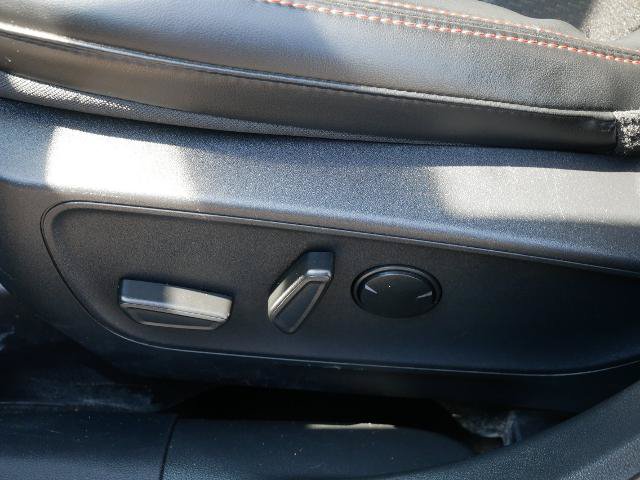 Certified 2025 Ford Escape ST-Line Select AWD/4WD image 20