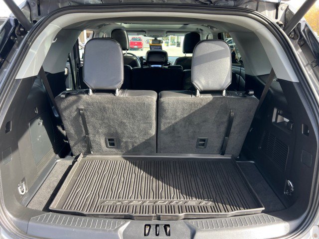 Certified 2023 Ford Explorer XLT w/ Equipment Group 202A AWD/4WD image 27
