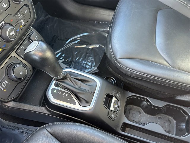 Used 2023 Jeep Renegade Limited w/ Sun/Sound Group image 25