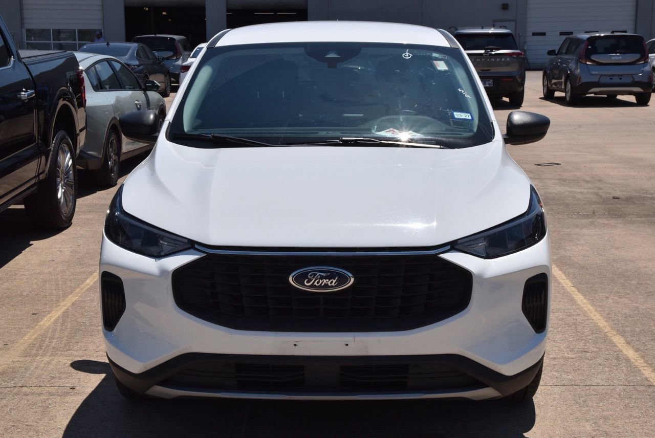 Certified 2024 Ford Escape Active w/ Tech Pack #1 AWD/4WD image 3