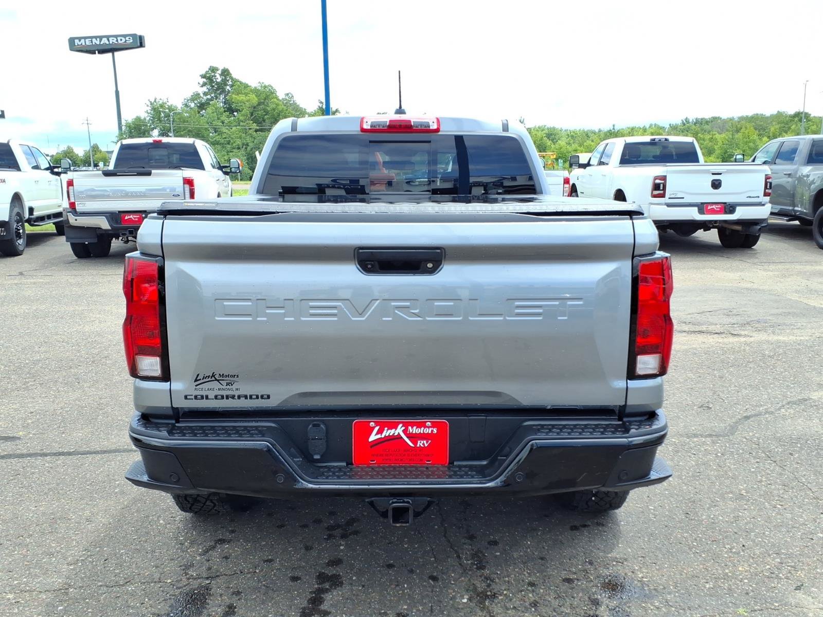 Used 2025 Chevrolet Colorado Trail Boss AWD/4WD image 4