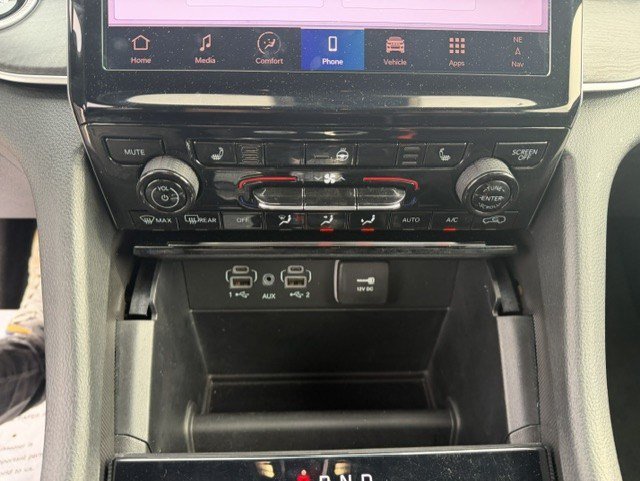 Used 2025 Jeep Grand Cherokee L Limited AWD/4WD image 21