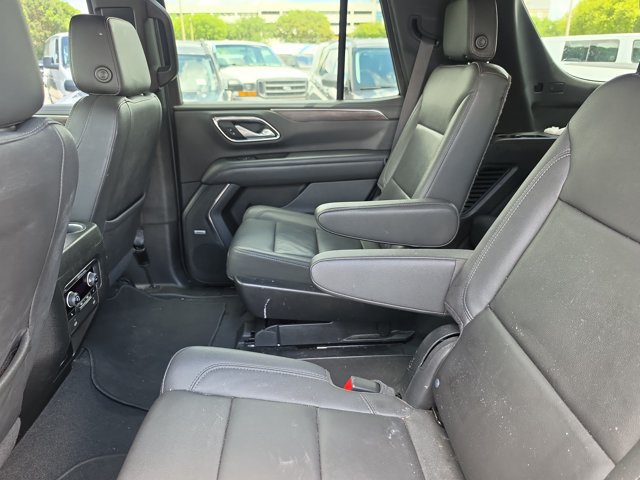 Used 2022 Chevrolet Tahoe Z71 w/ Luxury Package AWD/4WD image 13