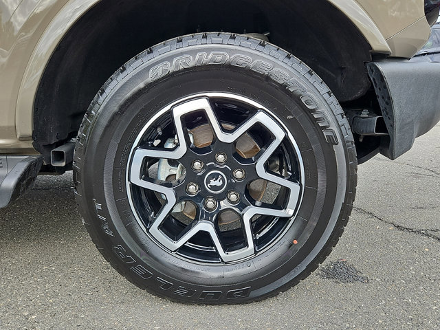 Certified 2025 Ford Bronco Outer Banks AWD/4WD image 13
