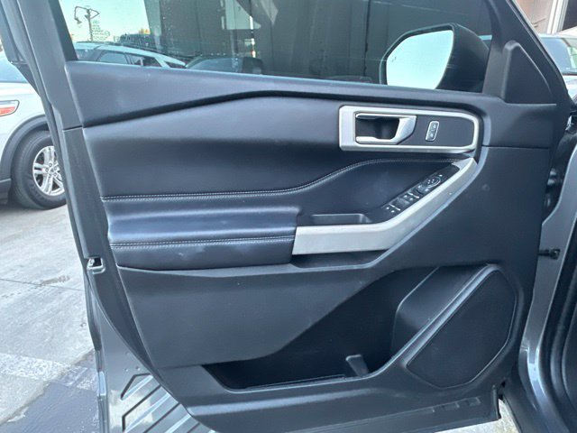 Certified 2022 Ford Explorer XLT RWD image 11