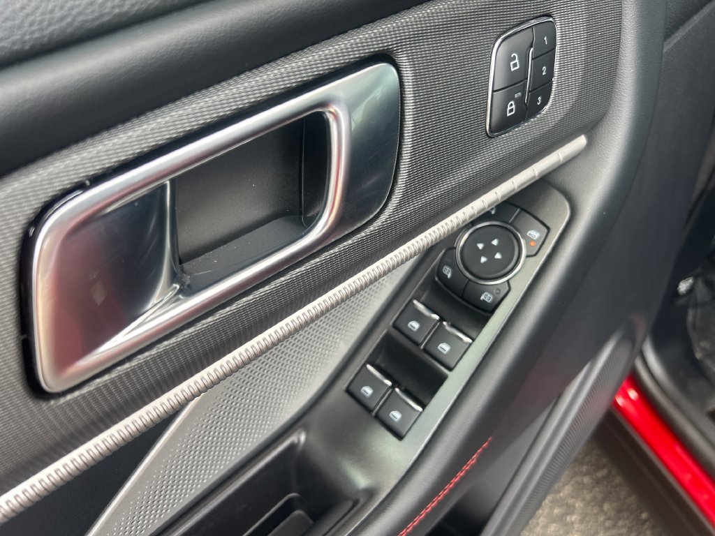 Certified 2025 Ford Explorer ST AWD/4WD image 14