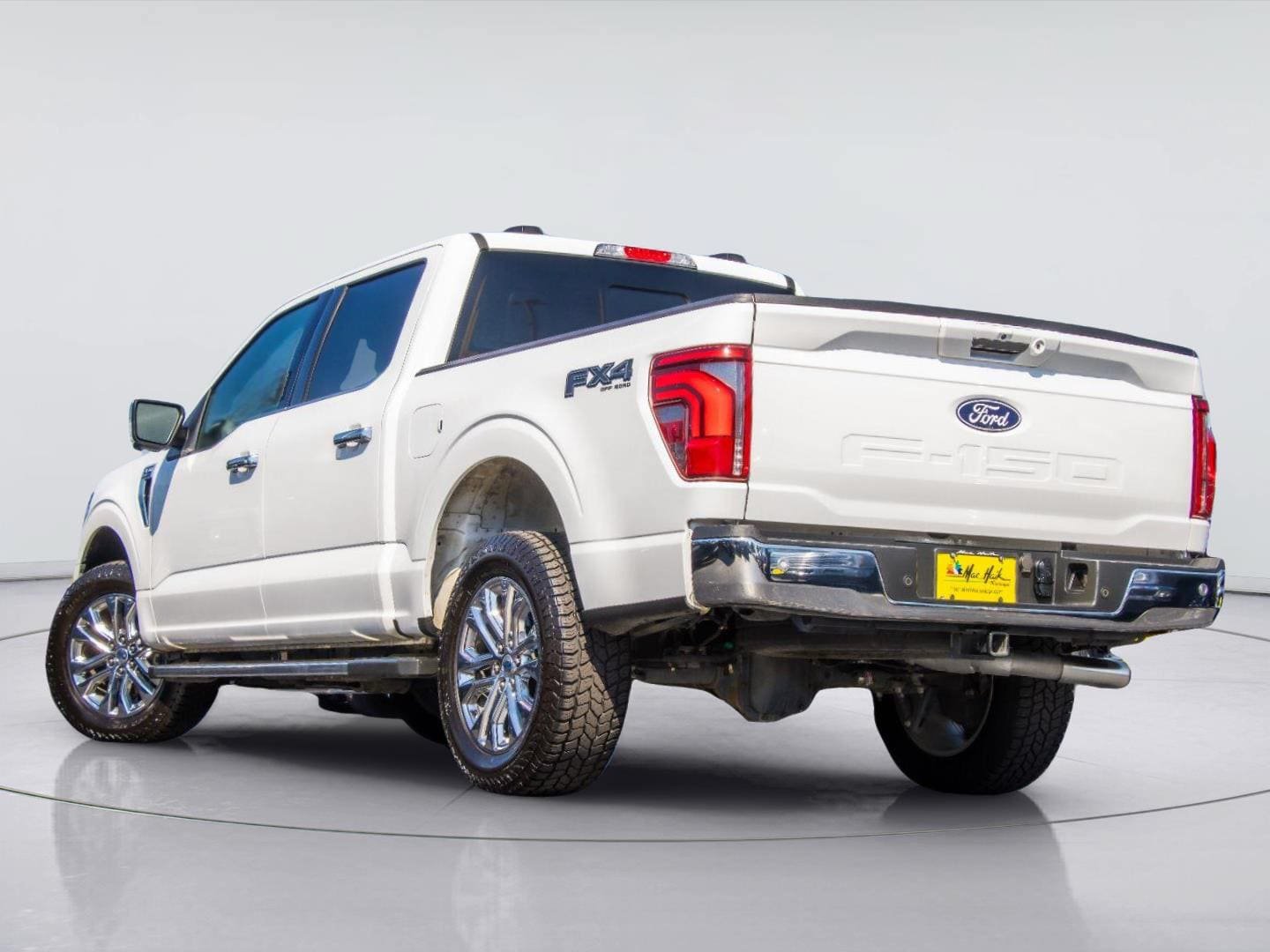 Certified 2024 Ford F150 Lariat w/ Bed Utility Package AWD/4WD image 4