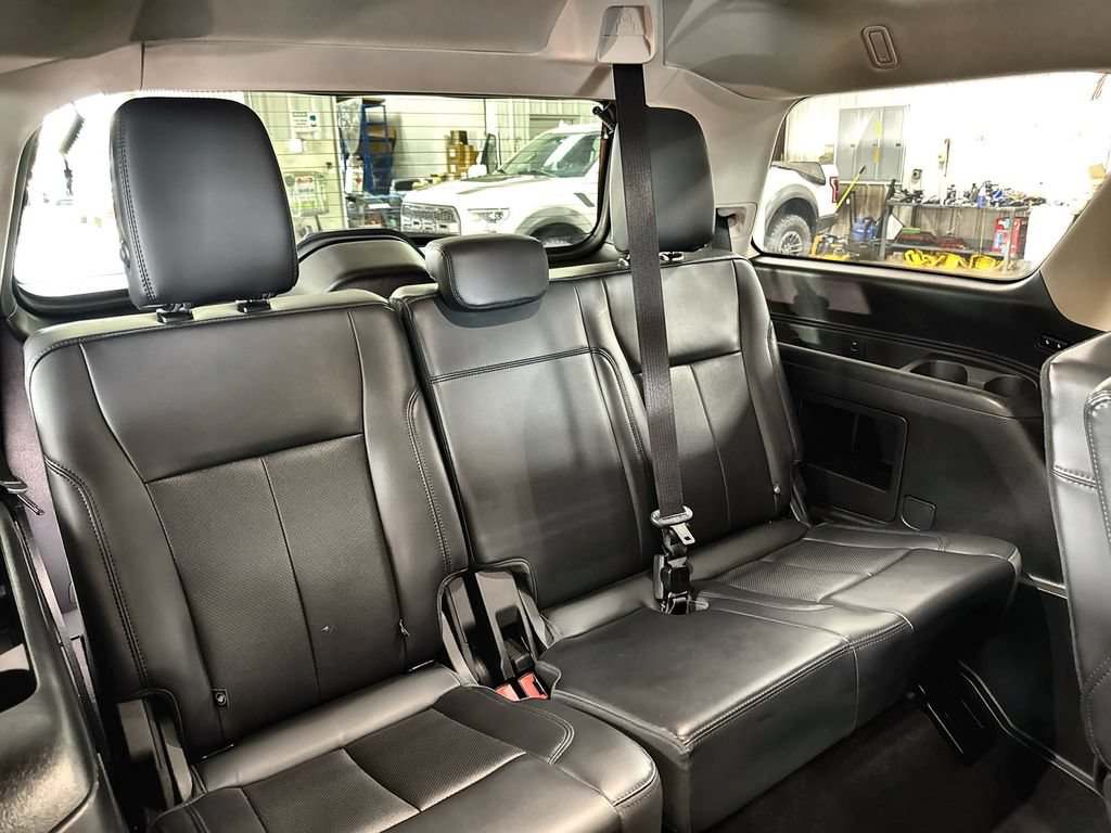 Certified 2024 Ford Expedition XLT RWD image 30