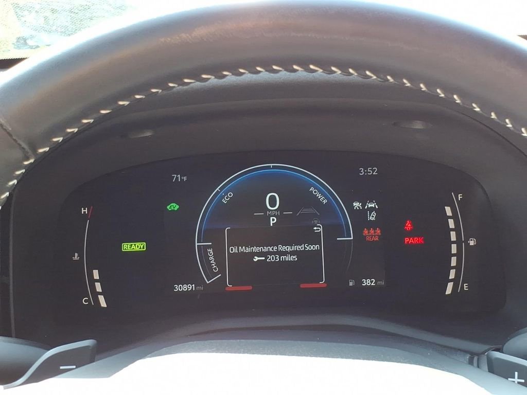 Used 2025 Toyota Camry SE w/ Convenience Package FWD image 14