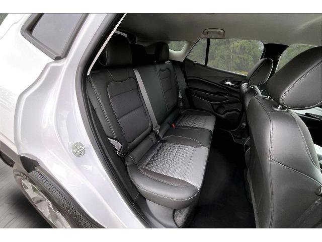 Used 2025 Chevrolet Trax LT image 20