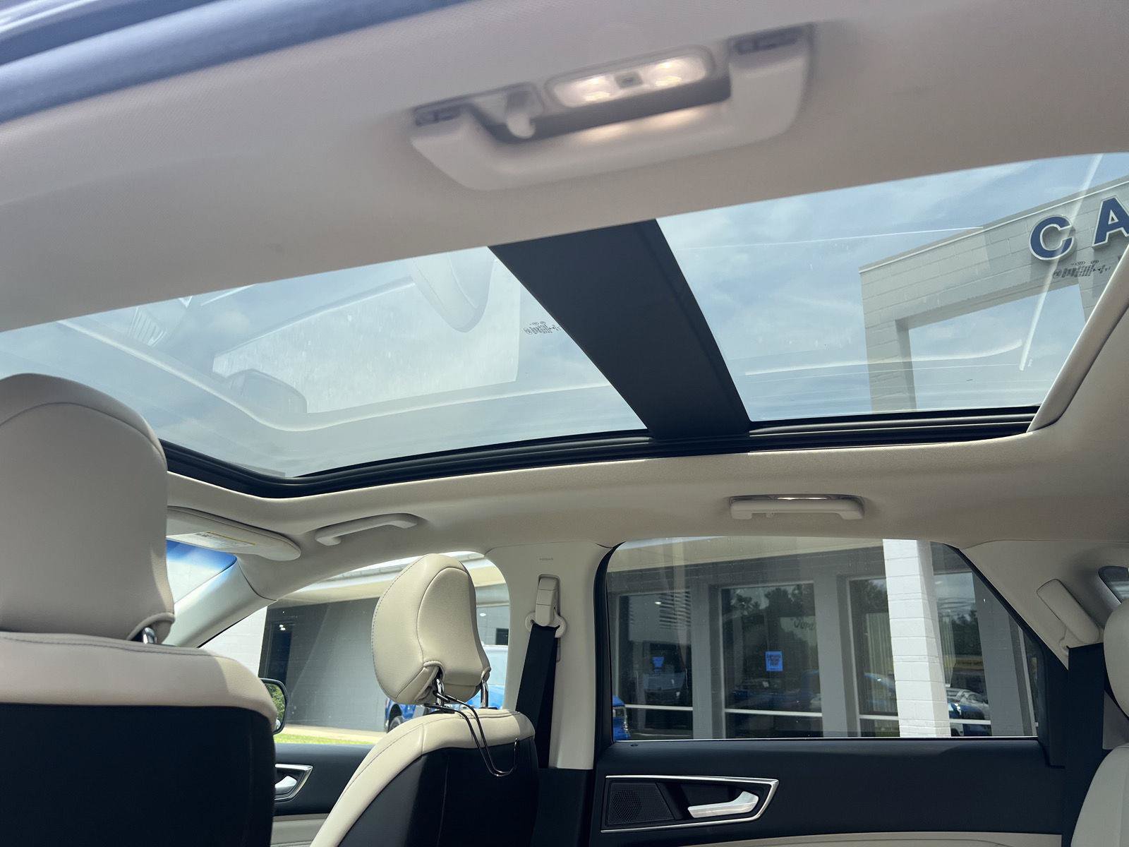 Certified 2019 Ford Edge Titanium AWD/4WD image 9