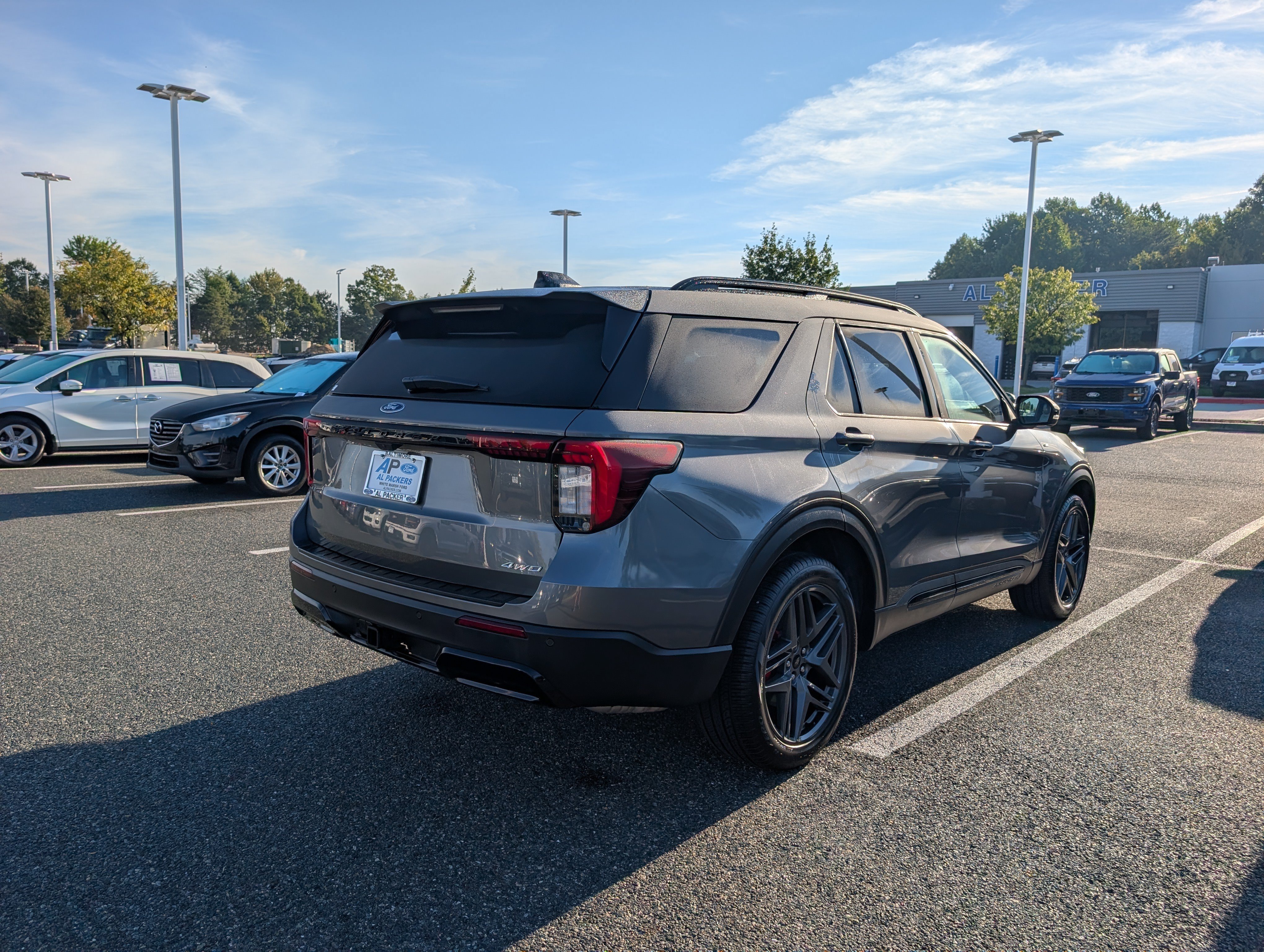 Certified 2025 Ford Explorer ST-Line w/ Premium Package AWD/4WD image 4