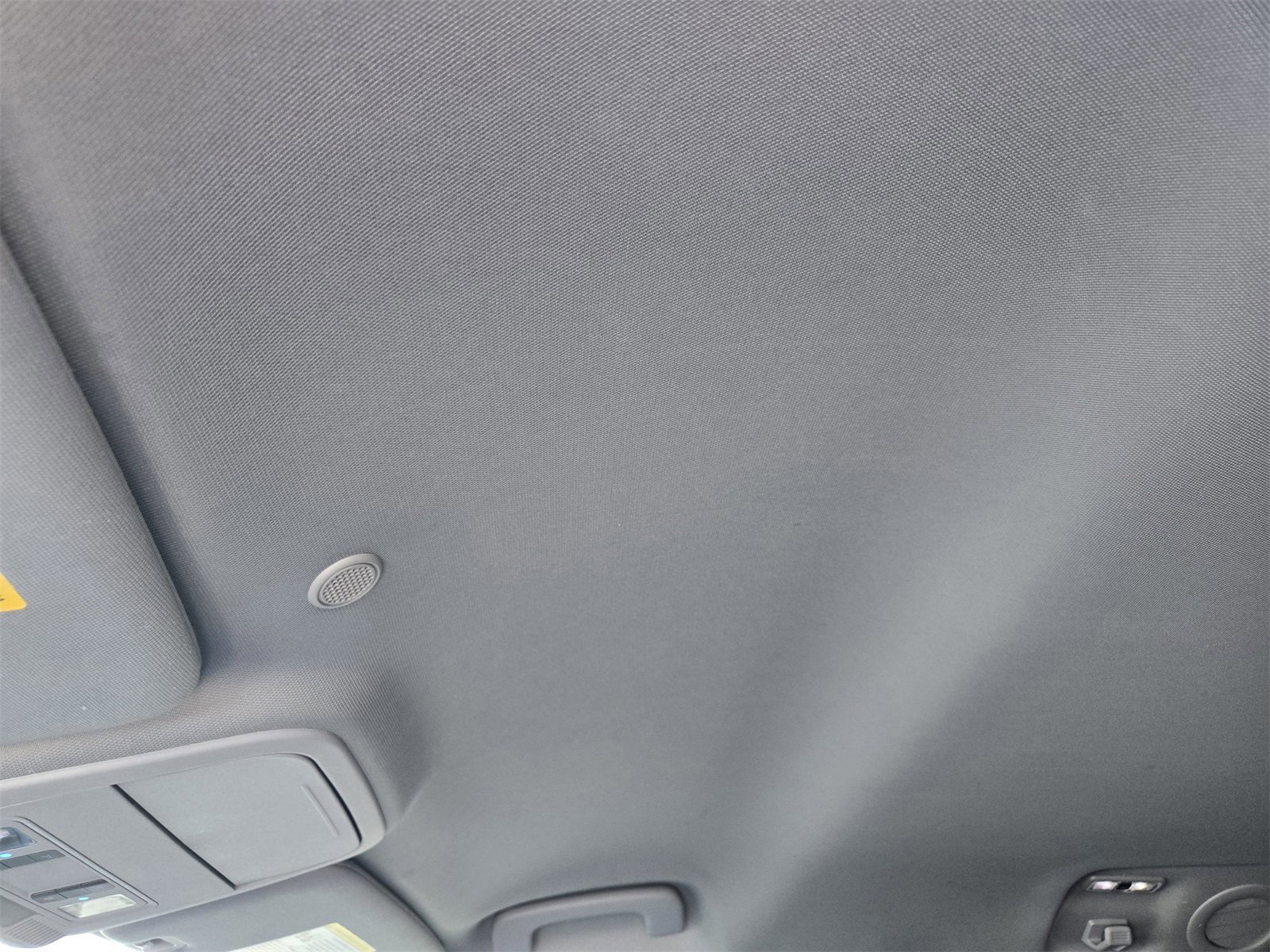 Certified 2022 Ford Explorer XLT w/ Equipment Group 202A image 24