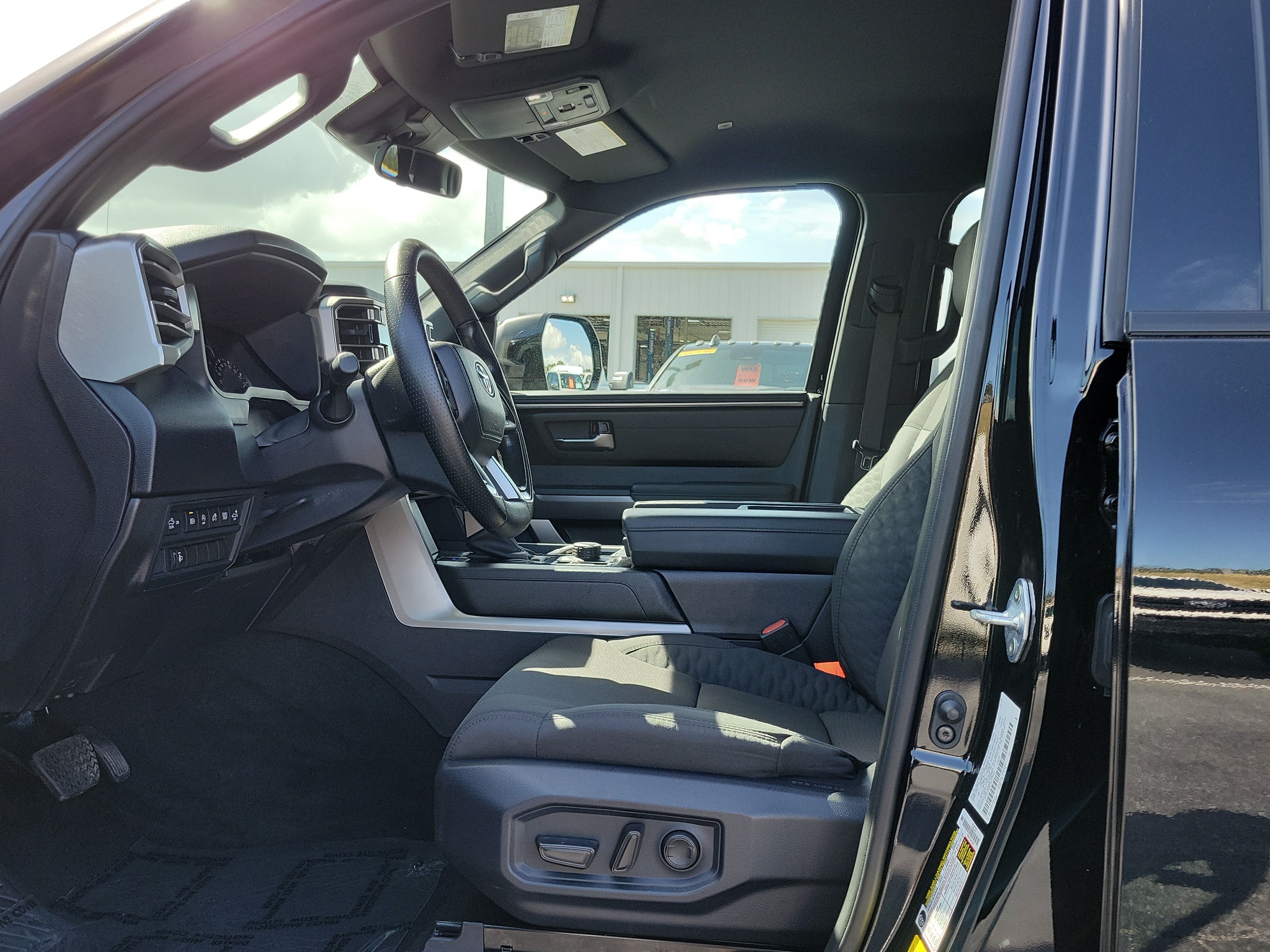 Used 2026 Toyota Tundra SR5 w/ SR5 Convenience Package AWD/4WD image 19