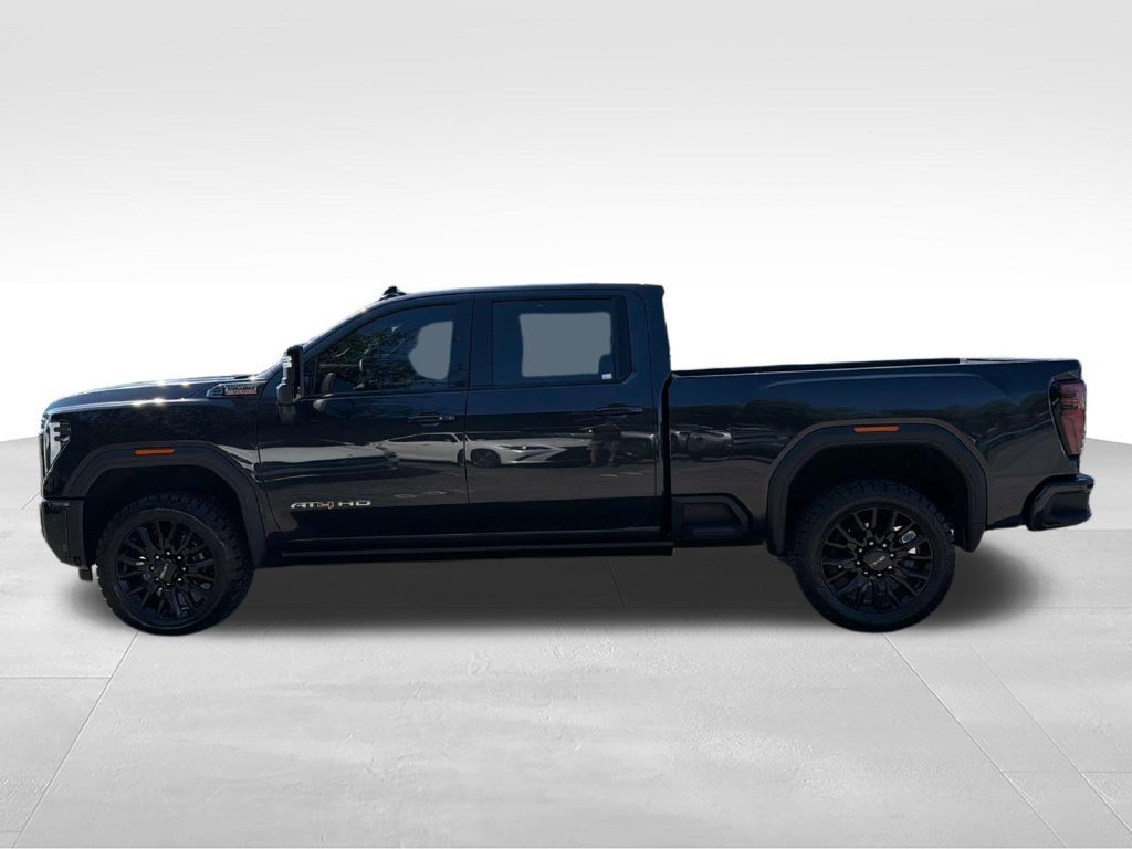 Used 2024 GMC Sierra 2500 AT4 w/ AT4 Premium Plus Package AWD/4WD image 8