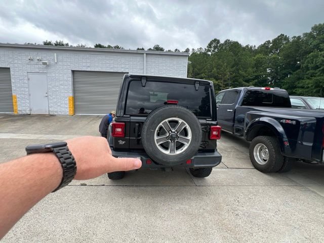 Used 2021 Jeep Wrangler Unlimited Sahara AWD/4WD image 11