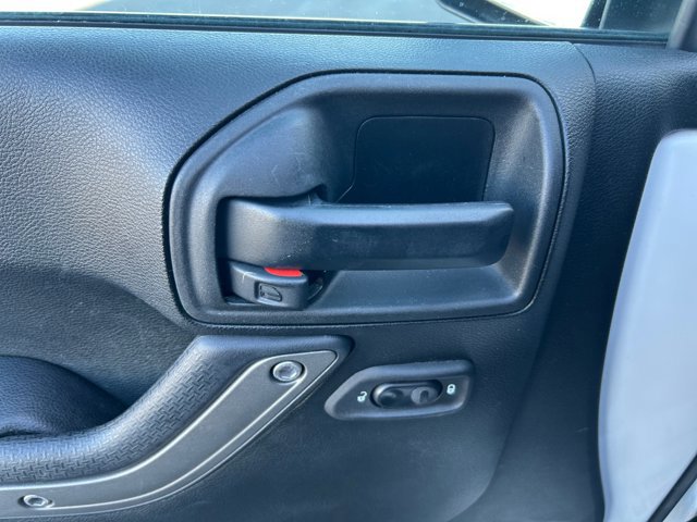 Used 2018 Jeep Wrangler Sport image 15