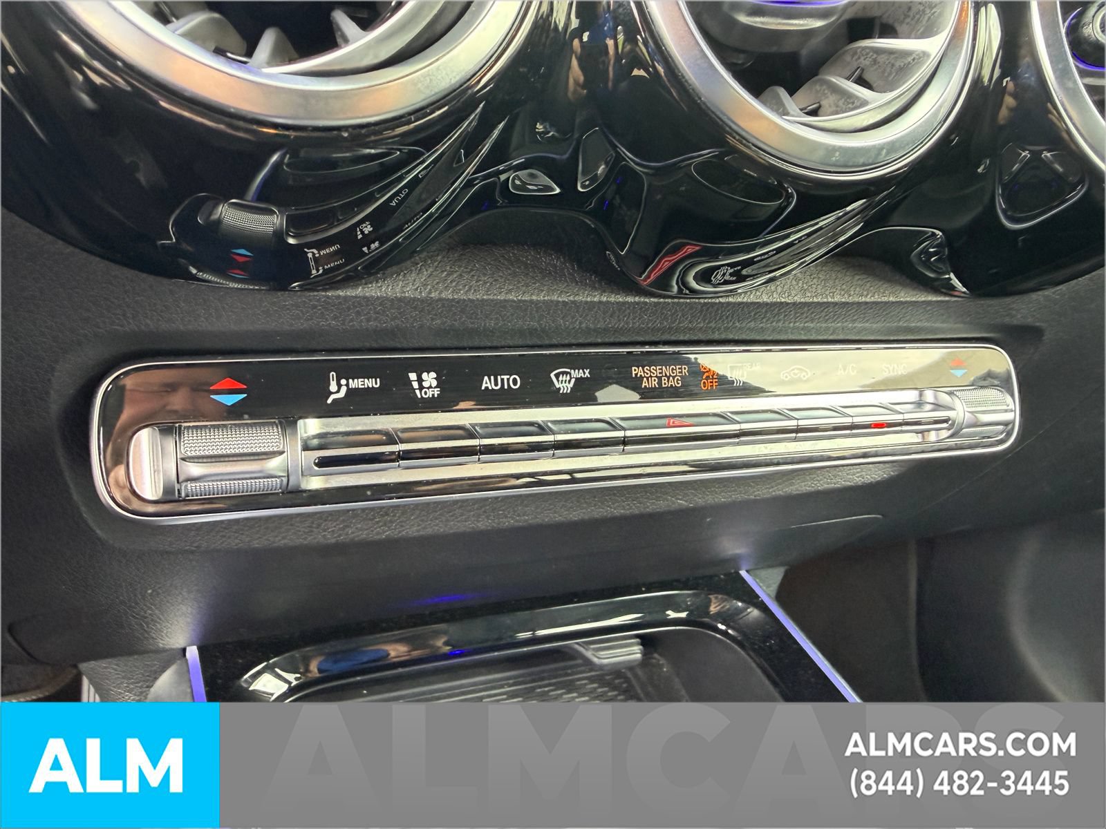 Used 2025 Mercedes-Benz GLB 250 image 16