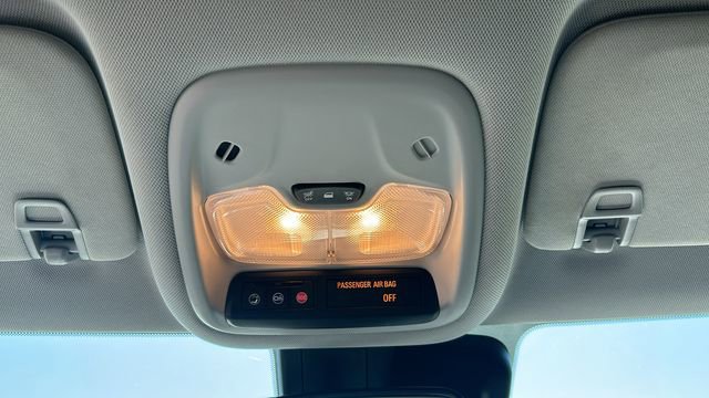 Used 2021 Chevrolet TrailBlazer LT FWD image 24