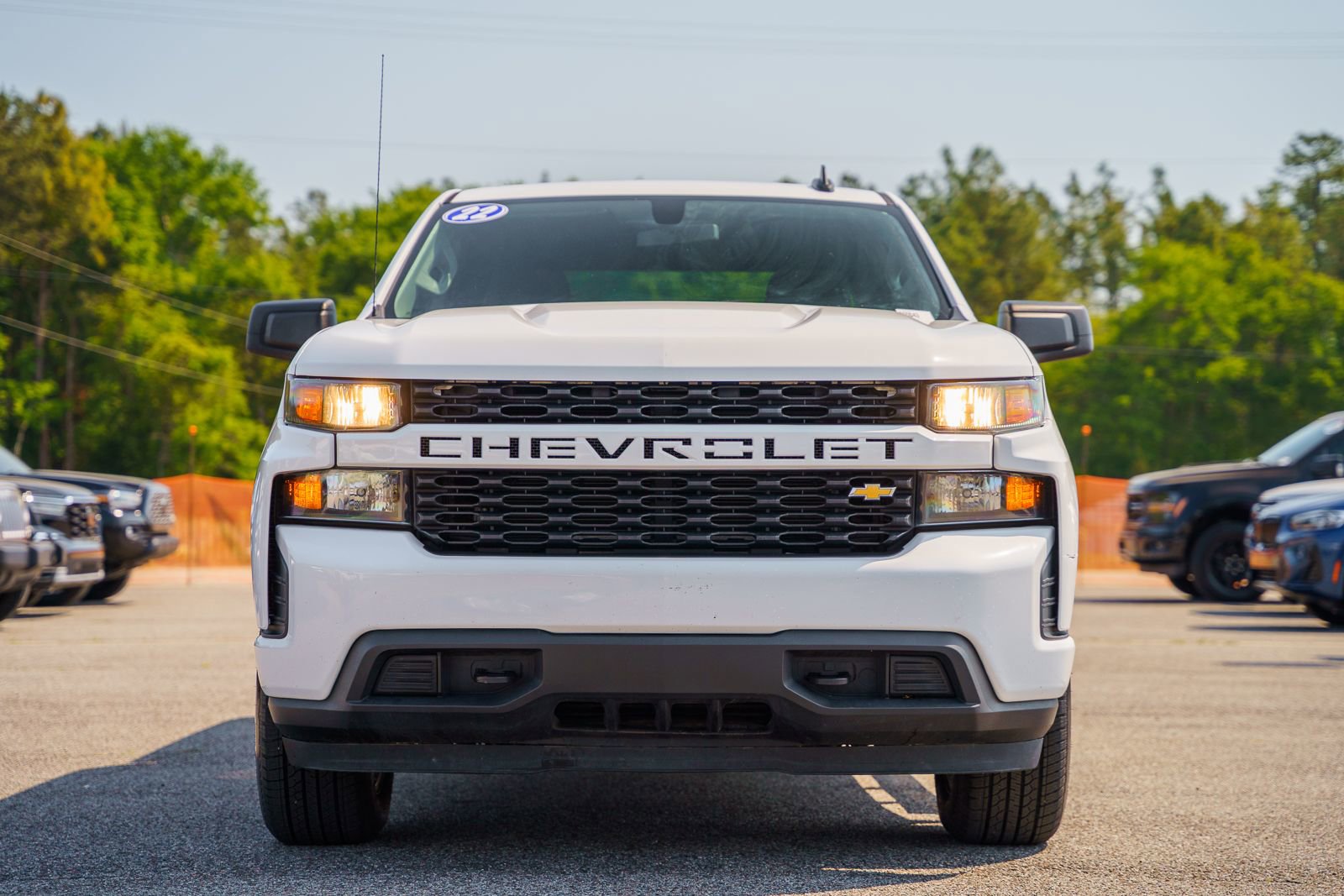 Used 2022 Chevrolet Silverado 1500 Custom AWD/4WD image 2
