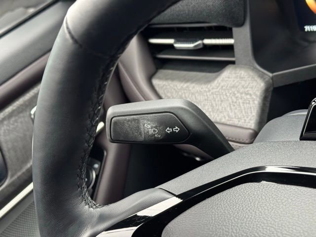 Certified 2025 Ford Explorer Platinum w/ Ultimate Package image 32