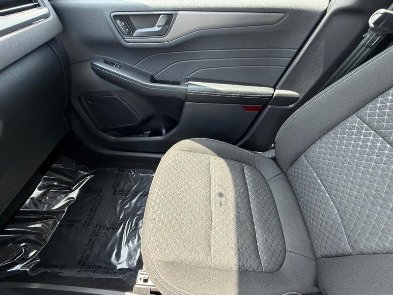 Certified 2023 Ford Escape Active AWD/4WD image 25
