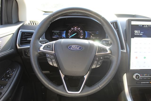 Certified 2024 Ford Edge SEL w/ Convenience Package AWD/4WD image 6