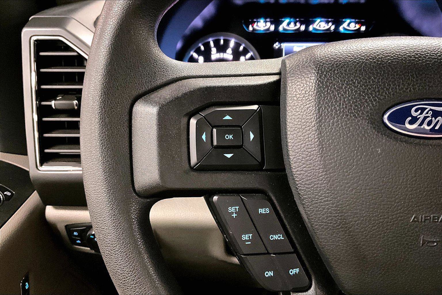 Certified 2022 Ford F350 XLT w/ XLT Value Package image 17