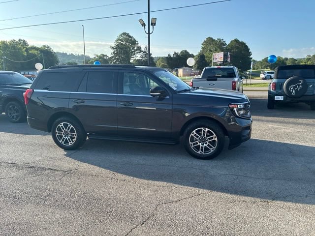 Certified 2025 Ford Expedition Active AWD/4WD image 12