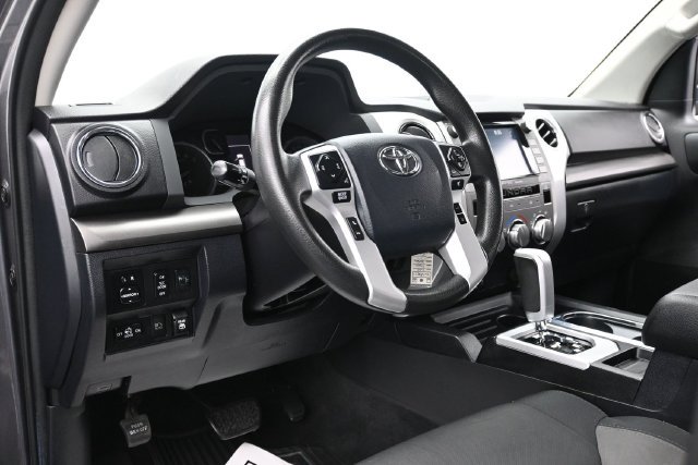 Used 2020 Toyota Tundra SR5 w/ SR5 Upgrade Package AWD/4WD image 15
