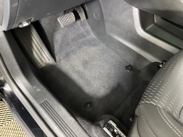 Used 2026 Chevrolet Equinox LT AWD/4WD image 16