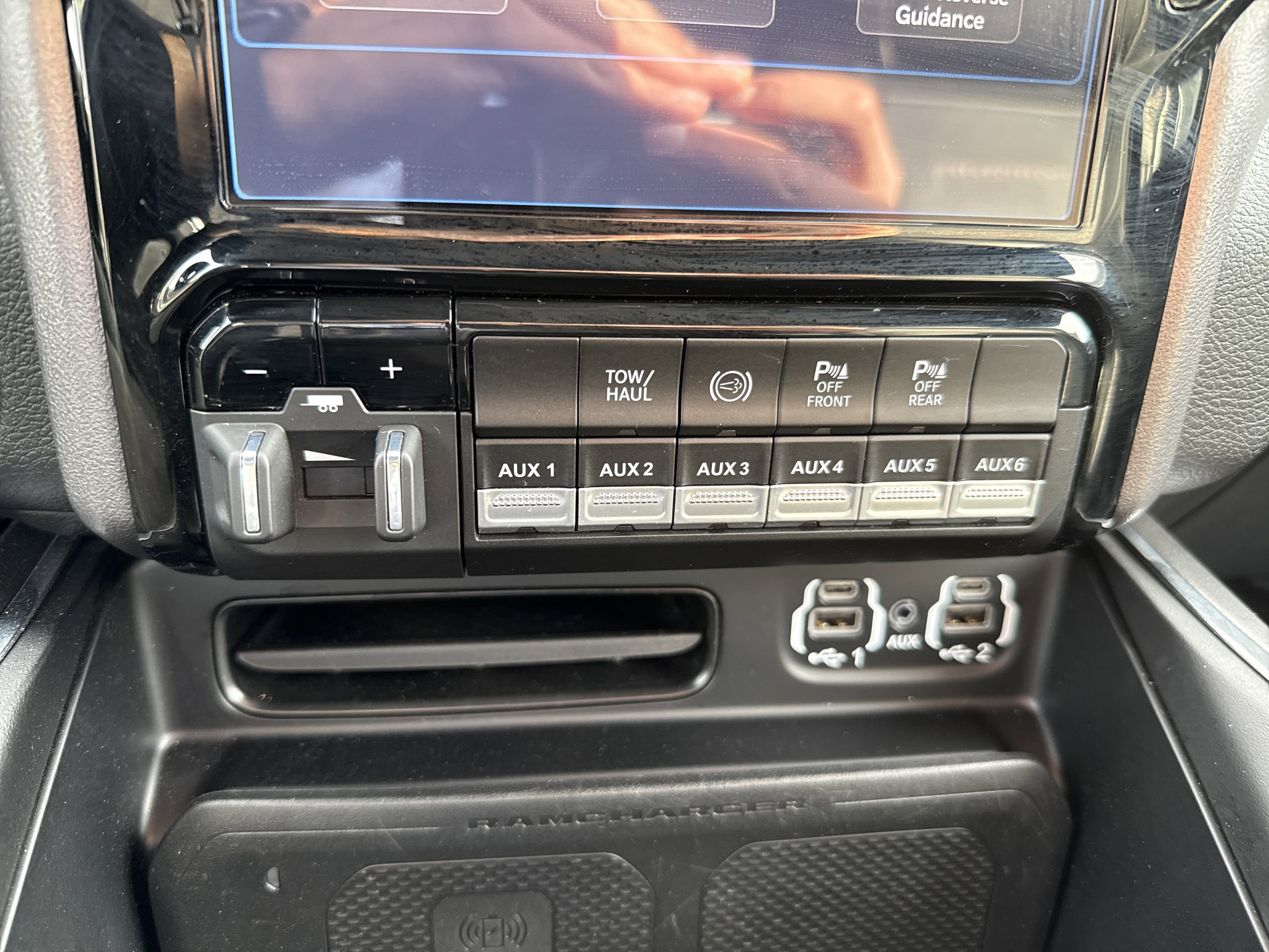 Used 2023 RAM 3500 Laramie image 25