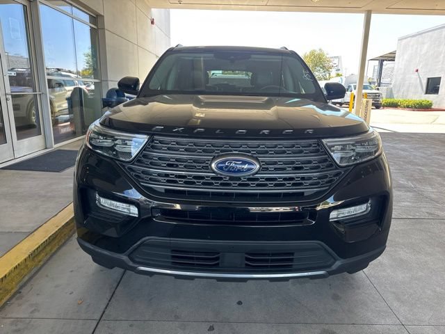 Certified 2023 Ford Explorer XLT w/ Equipment Group 202A AWD/4WD image 5