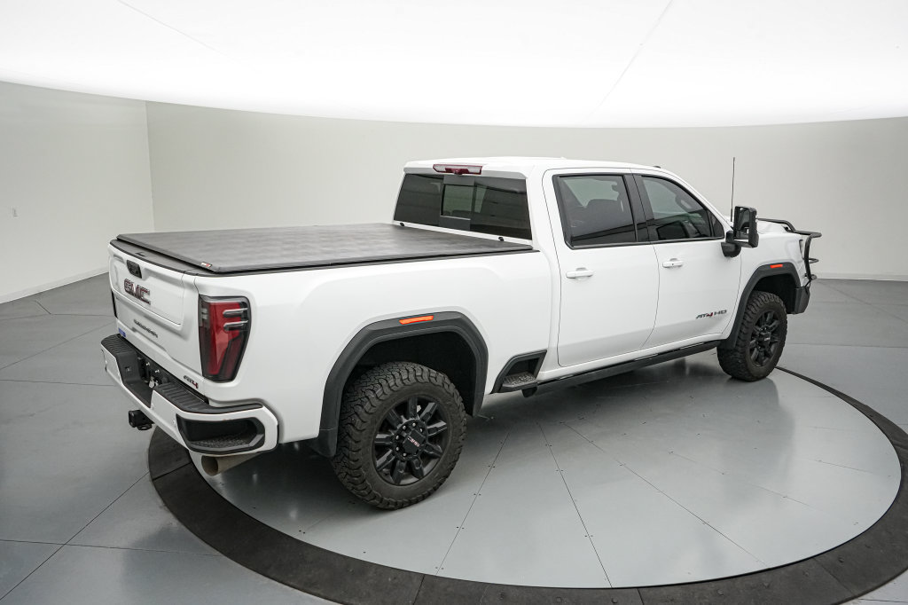 Used 2024 GMC Sierra 2500 AT4 w/ AT4 Premium Plus Package AWD/4WD image 4