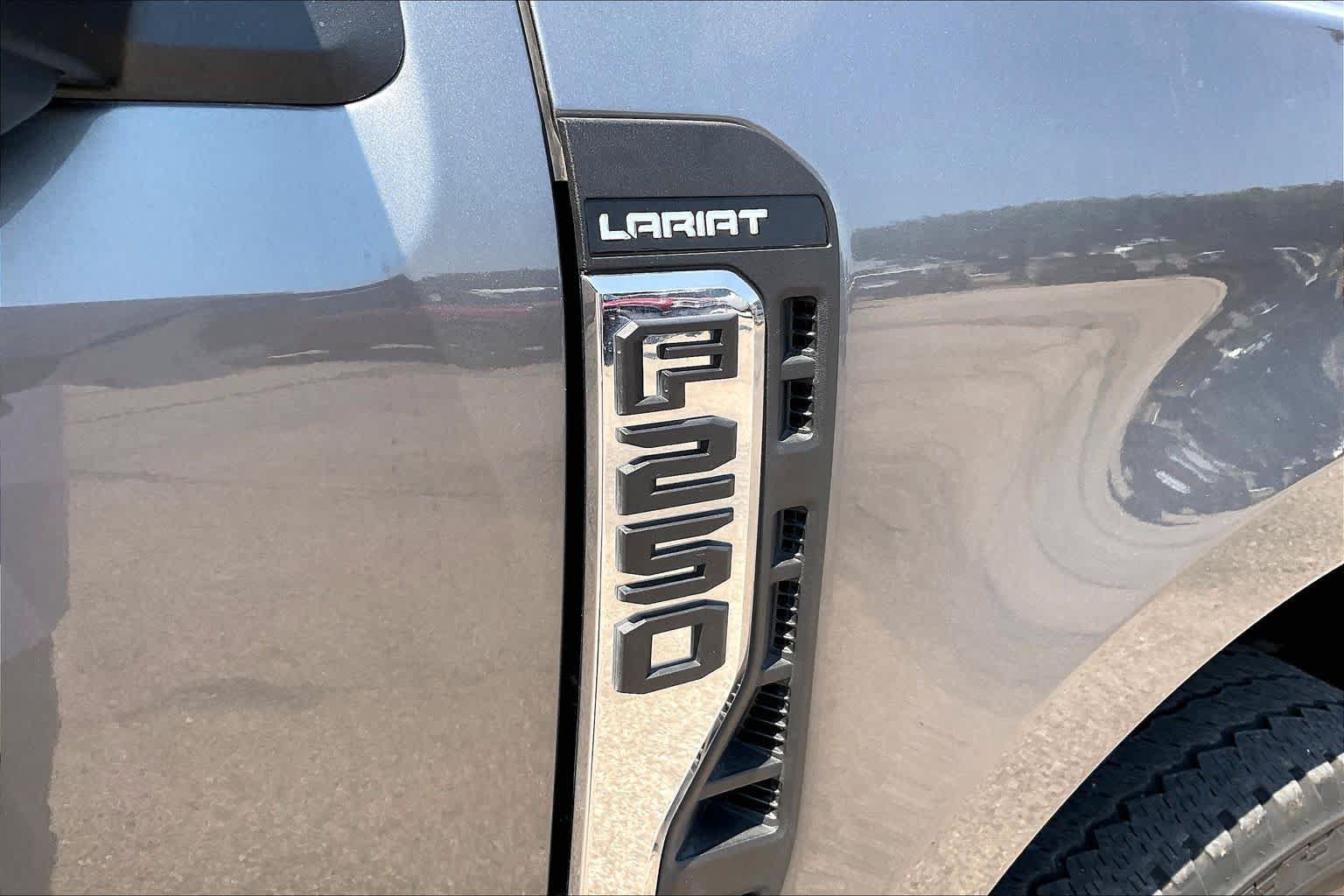 Certified 2024 Ford F250 Lariat w/ Lariat Ultimate Package AWD/4WD image 10