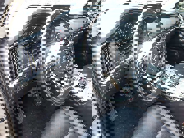 Used 2025 MAZDA CX-90 3.3 Turbo w/ Premium Sport Pkg image 9