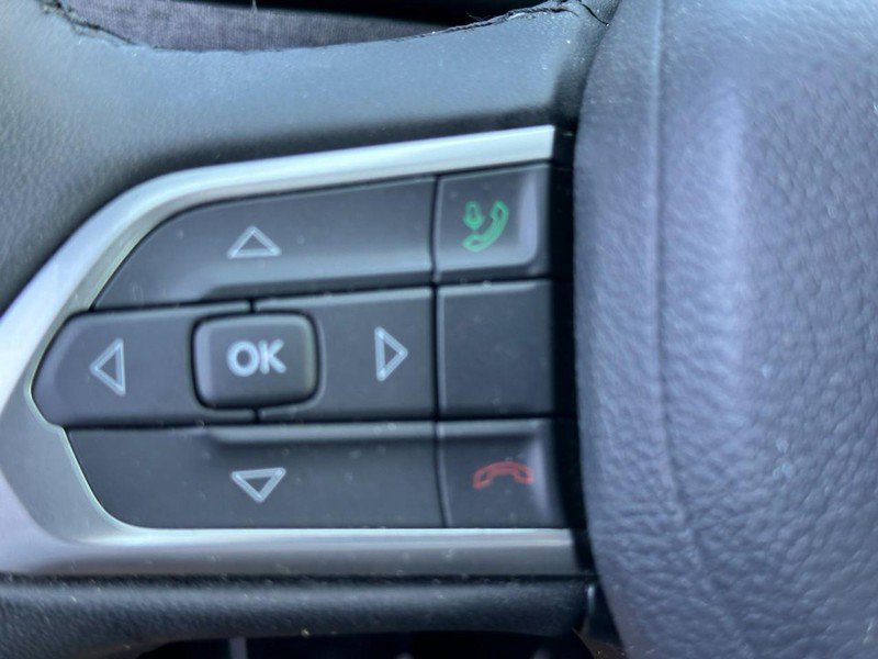 Used 2024 Jeep Compass Latitude AWD/4WD image 18