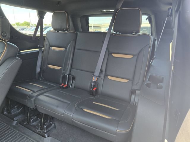 Used 2023 GMC Yukon XL AT4 AWD/4WD image 14