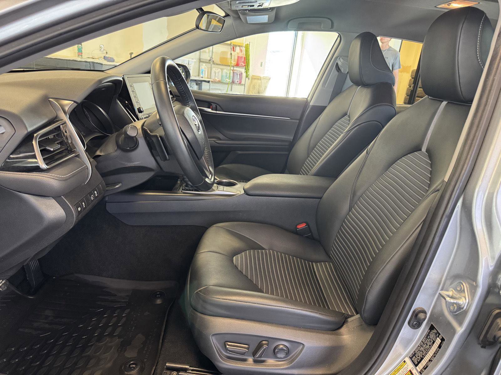 Used 2022 Toyota Camry SE FWD image 17