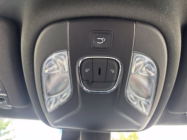Used 2022 Jeep Compass Latitude w/ Convenience Group AWD/4WD image 30