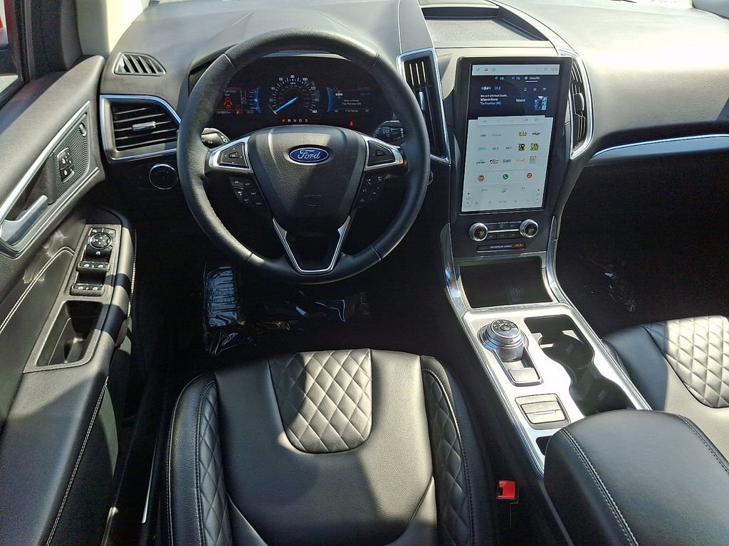 Certified 2024 Ford Edge Titanium AWD/4WD image 11