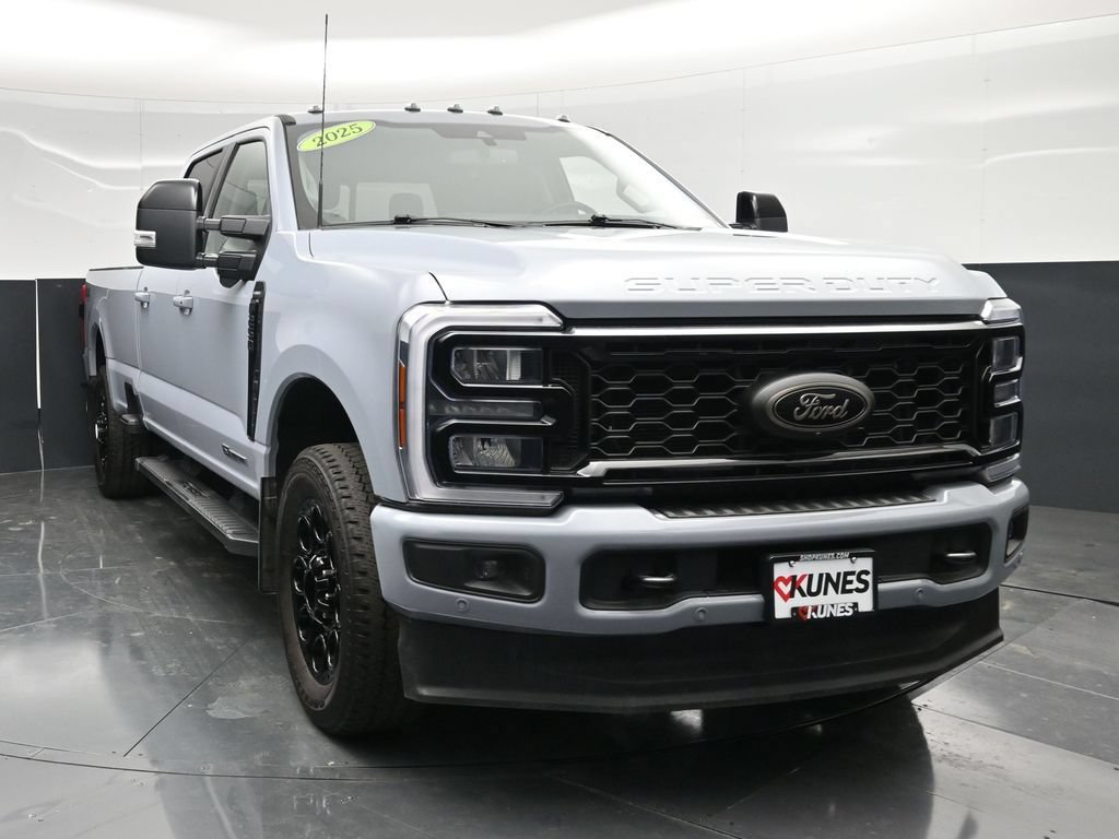 Certified 2025 Ford F250 Lariat w/ Lariat Ultimate Package AWD/4WD image 4