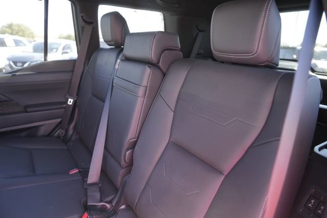 Used 2025 Lexus GX 550 w/ Cold Area Package image 14